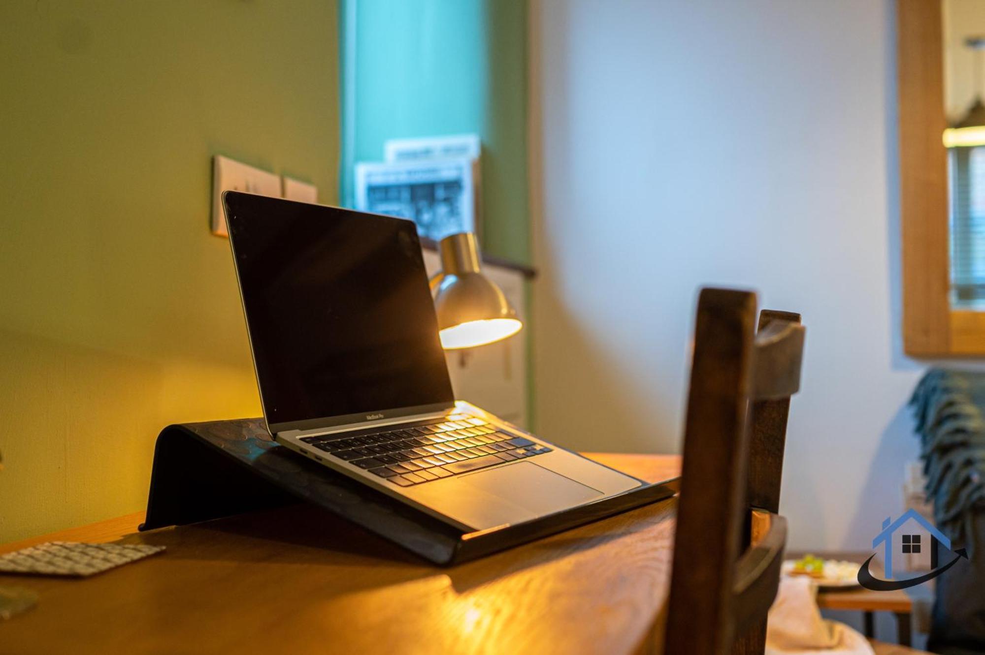 Stanwick Studio, Cosy Country Studio, Sleeps 4, Parking, Wifi 외부 사진