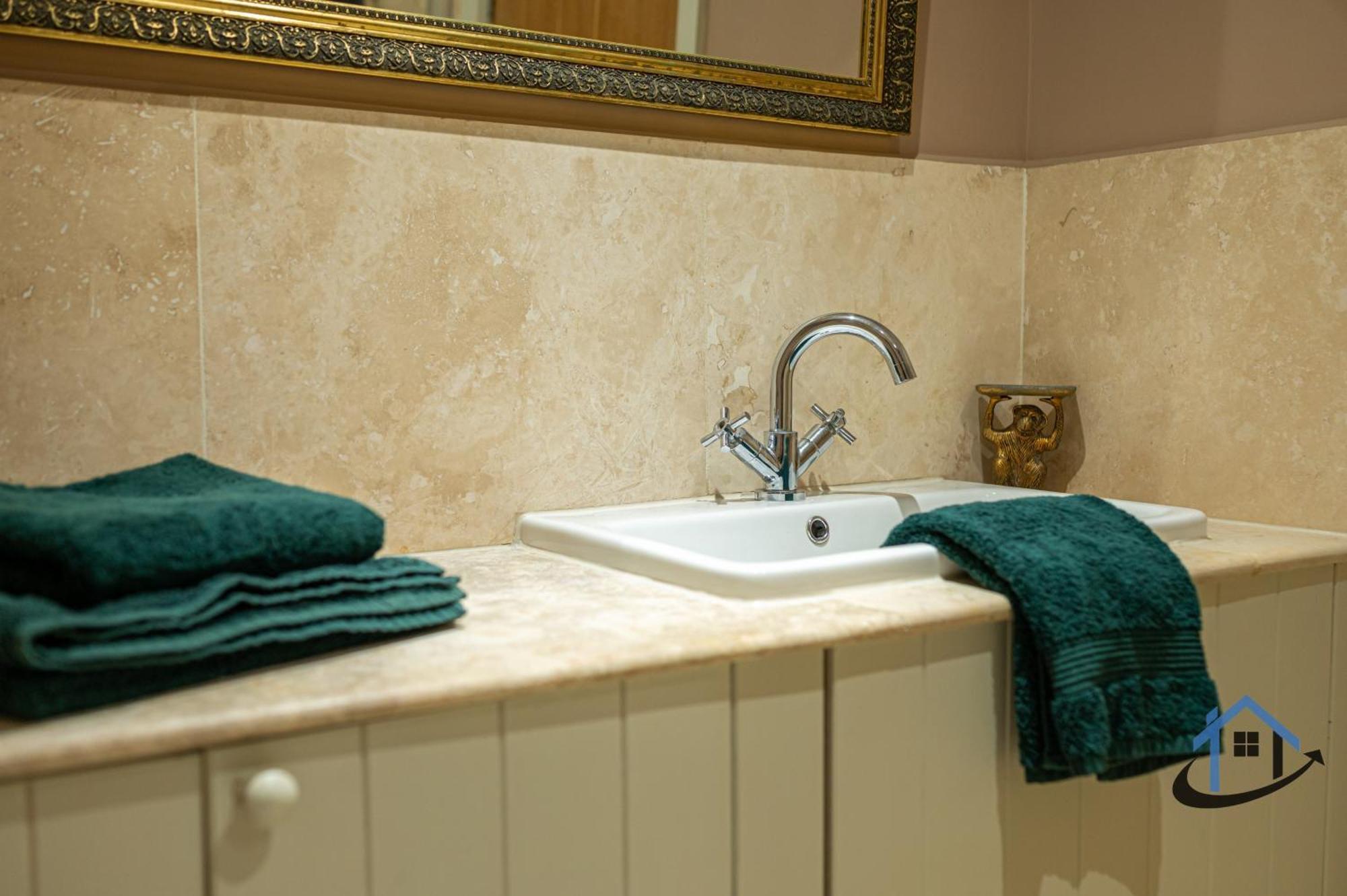 Stanwick Studio, Cosy Country Studio, Sleeps 4, Parking, Wifi 외부 사진