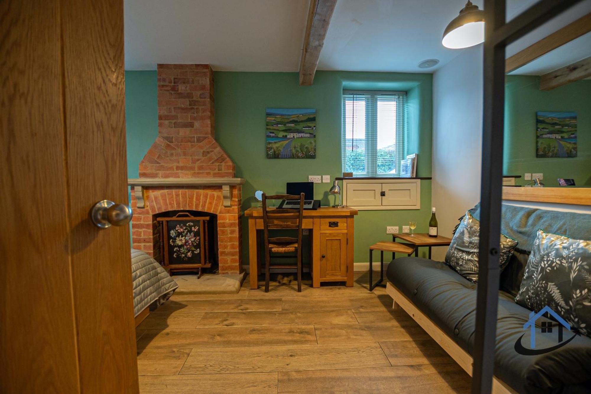 Stanwick Studio, Cosy Country Studio, Sleeps 4, Parking, Wifi 외부 사진